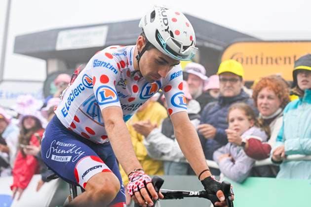 Tour de France 2025 Stage 14 LUCHON SUPERBAGNERES, FRANCE - JULY 19 : Martinez Lenny (FRA) of Bahrain - Victorious at the finish line during stage 14 of the 112th edition of Tour de France an UCI World Tour 2.UWT cycling road race stage for Men Elite of 183 km with start in Pau and finish in Luchon Superbagneres on July 19, 2025 in Luchon Superbagneres, France, 19 07 2025 ( Motordriver Kenny Verfaillie - Luchon Superbagneres France  Copyright: xJanxDexMeuleneirx