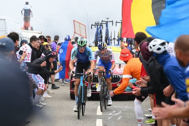 Tour de France 2025 Stage 14 LUCHON SUPERBAGNERES, FRANCE - JULY 19 : Gall Felix (GER) of Decathlon AG2R La Mondiale Team, Lipowitz Florian (GER) of Red Bull BORA - Hansgrohe in action during stage 14 of the 112th edition of Tour de France an UCI World Tour 2.UWT cycling road race stage for Men Elite of 183 km with start in Pau and finish in Luchon Superbagneres on July 19, 2025 in Luchon Superbagneres, France, 19 07 2025 ( Motordriver Kenny Verfaillie - Luchon Superbagneres France  Copyright: xVincentxKalutx