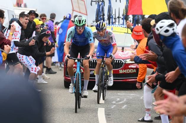 Tour de France 2025 Stage 14 LUCHON SUPERBAGNERES, FRANCE - JULY 19 : Gall Felix (GER) of Decathlon AG2R La Mondiale Team, Lipowitz Florian (GER) of Red Bull BORA - Hansgrohe in action during stage 14 of the 112th edition of Tour de France an UCI World Tour 2.UWT cycling road race stage for Men Elite of 183 km with start in Pau and finish in Luchon Superbagneres on July 19, 2025 in Luchon Superbagneres, France, 19 07 2025 ( Motordriver Kenny Verfaillie - Luchon Superbagneres France  Copyright: xVincentxKalutx