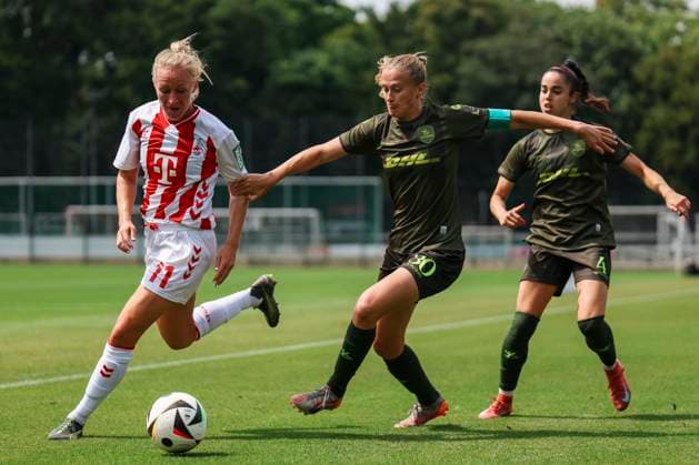 Test match 1 FC Köln OH Leuven 19 07 2025 Pauline Bremer 1 FC Köln, 11 Julie Biesmans OH Leuven Women, 30 at the test match 1 FC Köln OH Leuven Köln, Geißbockheim on 19 07 2025 Copyright: xBEAUTIFULxSPORTS Freisenx