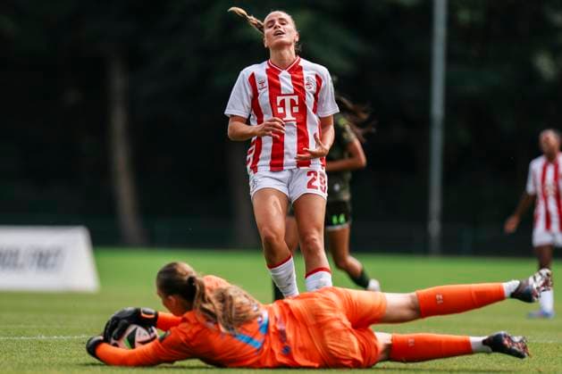 Test match 1 FC Köln OH Leuven 19 07 2025 Vanessa Leimenstoll 1 FC Köln, 29 is frustrated during the test match 1 FC Köln OH Leuven Köln, Geißbockheim on 19 07 2025 Copyright: xBEAUTIFULxSPORTS Freisenx