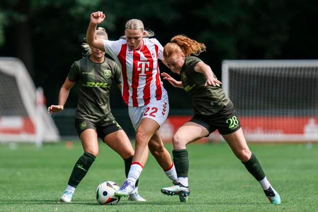 Test match 1 FC Köln OH Leuven 19 07 2025 Julia Schiffarth 1 FC Köln, 22 in a duel with Manon Van Raay OH Leuven Women, 28 during the test match 1 FC Köln OH Leuven Köln, Geißbockheim on 19 07 2025 Copyright: xBEAUTIFULxSPORTS Freisenx
