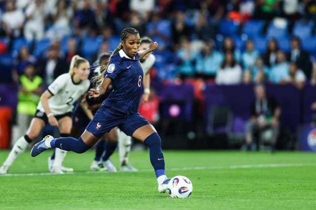 Sport, Football, UEFA Women™s EURO 2025 quarter-final France Germany 19 07 2025, St Jakob Park Basel Grace Geyoro France, 8 penalties Basel St Jakob Park Switzerland