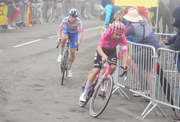 CYCLING - TOUR DE FRANCE 2025 - STAGE 14 Healy Ben and RogliÄ PrimoÅ¾ during the Tour de France 2025, UCI WorldTour cycling event, Stage 14, Pau - Luchon-Superbagneres (182,6 Km) on 19 July 2025 in Saint-Aventin, France - Photo Laurent Lairys PSNEWZ Saint-AventinFrance  Copyright: xLaurentxLairysx