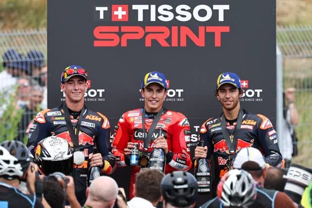 BRNO, CZECH REPUBLIC - JULY 19: Pedro Acosta of Spain and Red Bull KTM Factory Racing Marc Marquez of Spain and Ducati Lenovo Team Enea Bastianini of Italy and Red Bull Tech 3 KTM Racing Team celebrate at the end of MotoGP Sprint of the Tissot Grand Prix of Czechia on July 19, 2025 held at Automotodrom Brno in Brno, Czech Republic. (Photo by Hazrin Yeob Men Shah Icon Sportswire) AUTO: JUL 19 Tissot Grand Prix of Czechia EDITORIAL USE ONLY Icon37825071912207