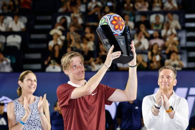 LOS CABOS TENNIS OPEN 2025 LOS CABOS TENNIS OPEN 2025 KOVACEVIC VS SHAPOVALOV 19072025 LOS CABOS, BAJA CALIFORNIA, MEXICO Action photo of Denis Shapovalov of Canada, champion of the singles tournament of Los Cabos Tennis Open 2025 held at the Mextenis Stadium of the Cabo Sports Complex of Los Cabos, Baja California, Mexico Action photo of Denis Shapovalov of Canada, champion of the singles tournament of Los Cabos Tennis Open 2025 held at the Mextenis Stadium of the Cabo Sports Complex of Los Cabos, Baja California, Mexico LOS CABOS BAJA CALIFORNIA MEXICO Copyright: xIMAGENSHOPxAGENCIAxFOTOGRAFICAx