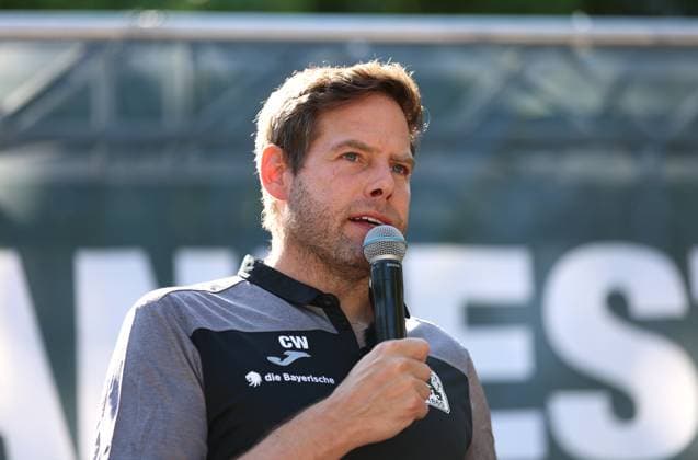 Football, Men, 3 Liga, Season 2025 2026, TSV 1860 Munich, Fanfest, Grünwalder Strasse 114 Dr Christian Werner, Managing Director Sport TSV 1860 Munich welcomes the fans at the Fanfest