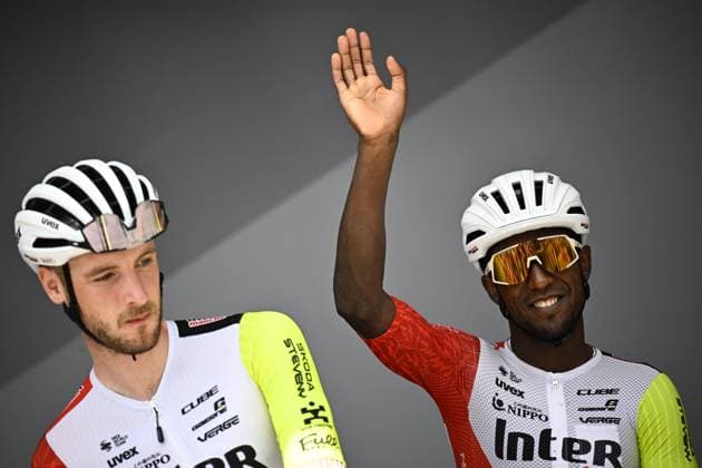 Sport Bilder des Tages Eritrean Biniam Girmay Hailu of Intermarche-Wanty (R) pictured at the start of stage 15 of the 2025 Tour de France cycling race, from Muret to Carcasonne (169 km), on Sunday 20 July 2025 in France. The 112th edition of the Tour de France starts on Saturday 5 July in Lille, France, and will finish in Paris, France on the 27th of July. JASPERxJACOBS  x129630797x
