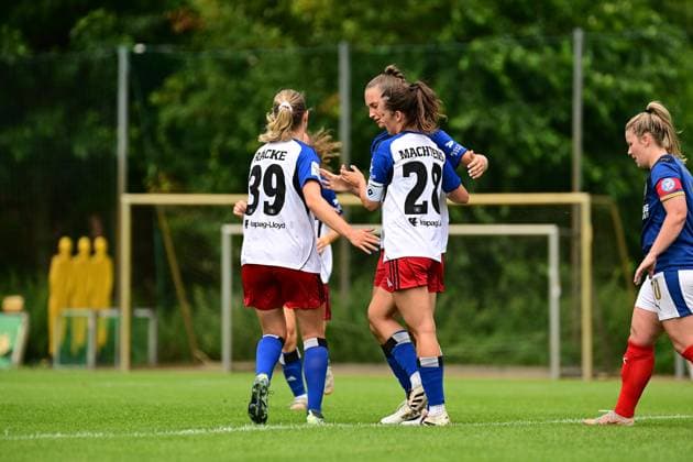 Soccer I Women I Season 2025 2026 I Test match I Hamburger SV Holstein Kiel I 20 07 2025 Cheers, excitement, enthusiasm, euphoria, joy, happiness, cheerfulness at Hamburger SV Women Hamburg Paul Hauenschild Sportanlage Hamburg Germany Copyright: xLobeca FelixxSchlikisx