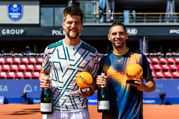 250720 Sander Arends of Netherlands and Guido Andreozzi of Argentina celebrate after the doubles final tennis match during day 8 on July 20, 2025 in Bastad Photo Mathilda Schuler BILDBYRAN kod MA MA0849 tennis atp 250 nordea open bbeng jubel  Copyright: MATHILDAxSCHULER BB250720MA035