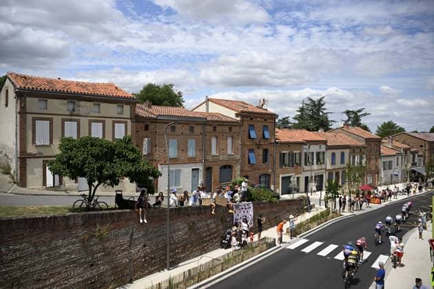 Cycling fans pictured during stage 15 of the 2025 Tour de France cycling race, from Muret to Carcasonne (169 km), on Sunday 20 July 2025 in France. The 112th edition of the Tour de France starts on Saturday 5 July in Lille, France, and will finish in Paris, France on the 27th of July. JASPERxJACOBS  x129641346x