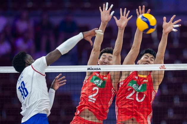 Men s Volleyball Nations League 2025 Thiago Lopez Castro, Chuan Jiang, Shuhan Rao during Men s Volleyball Nations League 2025 match between China and Cuba in Gdansk, Poland on July 20, 2025. Gdansk Poland  Copyright: xAndrzejxIwanczukx originalFilename:iwanczuk-mensvoll250720_npnLW.jpg