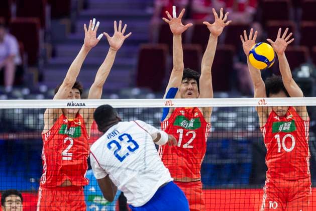 Men s Volleyball Nations League 2025 Chuan Jiang, Zhejia Zhang, Daoshuai Ji during Men s Volleyball Nations League 2025 match between China and Cuba in Gdansk, Poland on July 20, 2025. Gdansk Poland  Copyright: xAndrzejxIwanczukx originalFilename:iwanczuk-mensvoll250720_npXt4.jpg