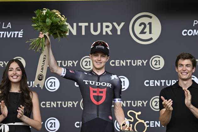 Tour de France 2025 Stage 15 CARCASSONNE, FRANCE - JULY 20 : Storer Michael (AUS) of Tudor Pro Cycling Team on the podium during stage 15 of the 112th edition of Tour de France an UCI World Tour 2.UWT cycling road race stage for Men Elite of 169 km with start in Muret and finish in Carcassonne on July 20, 2025 in Carcassonne, France, 20 07 2025 ( Motordriver Kenny Verfaillie - Carcassonne France  Copyright: xJanxDexMeuleneirx