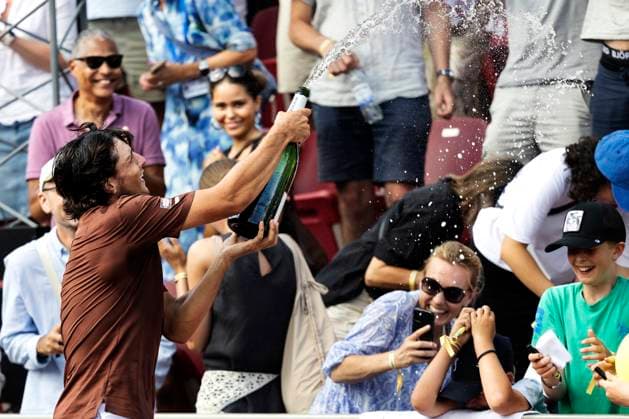 Luciano Darderi, Italy, wins Sunday s men s singles final against Jesper de Jong, Netherlands, during the Nordea Open tennis tournament in Bastad, , Sweden on July 20 2025. BASTAD SWEDEN x9200x  Copyright: xBjörnxLarssonxRosvall TTx NORDEA OPEN 2025 FINAL SINGLES