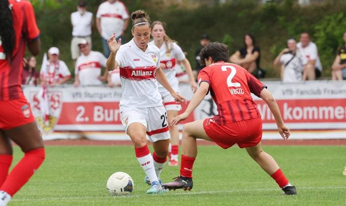 Stuttgart , soccer test match VfB Stuttgart women against FC Heidenheim , from left Nicole Billa VfB Ines Husic HDH