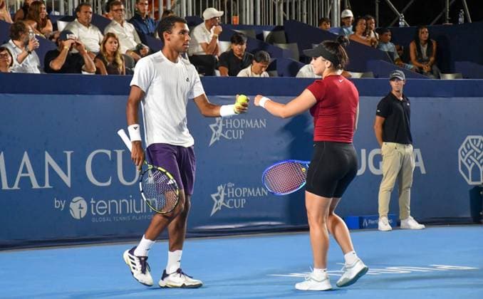 Bianca Andreescu and Felix Auger-Aliassime of Canada during the Finals of Hopman Cup at Bari Fiera del Levante on July 20, 2025 in Bari, Italy  Copyright: xAndreaxRosito IPAxSportx xipa-agency.netx xx IPA_60656851 IPA_Agency_IPA60656851