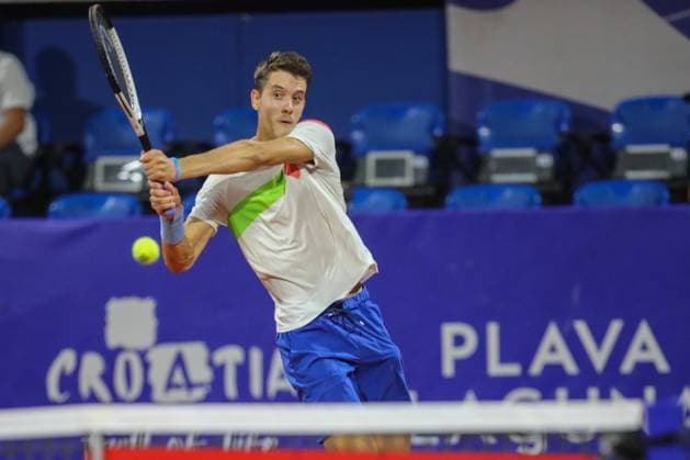 Craotia, Umag, 200725. 35th Plava Laguna Croatia Open Umag. First round of the main tennis tournament, Matej Dodig - Francesco Passaro. Photo: Goran Sebelic CROPIX Copyright: xxGoranxSebelicx xCROPIXx dodig_passaro19-200725