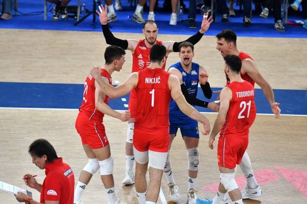 Ljubljana, Slovenia, 20th July 2024: Team Serbia celebrate score during the IVNL Volleyball Nations League, Week 3 match, between Serbia and Slovenia at Arena Stozice, Ljubljana, Slovenia. (Natasa Kupljenik SPP) Copyright: xNatasaxKupljenikx xSPPx SPP_1025950