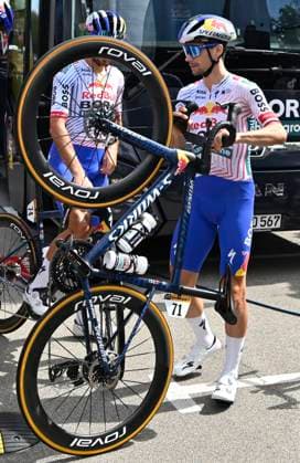 Tour de France 2025 Second Restday MONTPELLIER, FRANCE - JULY 21 : Roglic Primoz (SLO) of Red Bull - BORA - Hansgrohe during the second restday of the 112th edition of Tour de France an UCI World Tour 2.UWT for Men Elite on July 21, 2025 in Montpellier, France, 21 07 2025 ( Motordriver Kenny Verfaillie - Montpellier France  Copyright: xJanxDexMeuleneirx
