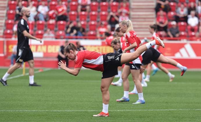 Katja Orschmann stretching Single image Cropping Action Sport Football Soccer Women Womens Bundesliga Season 2025 2026 21 07 2025 Training kick-off 1 FC Union Berlin DFL regulations prohibit any use of photographs as image sequences and or quasi video