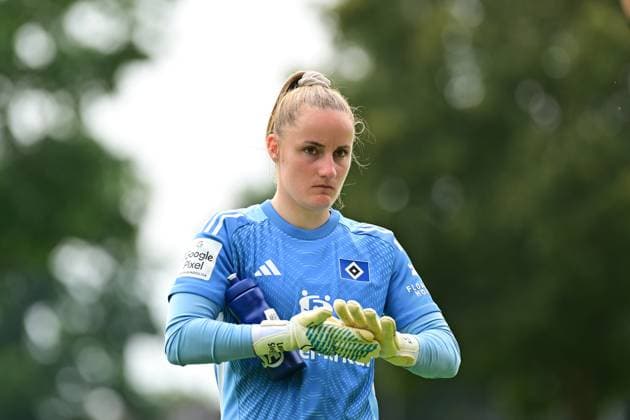 Soccer I Women I Season 2025 2026 I Test match I Hamburger SV Holstein Kiel I 20 07 2025 Close-up, single photo, cropped, portrait, portrait, single photo, single photo, body Laura Sieger 18, Hamburger SV Hamburg Paul Hauenschild Sportanlage Hamburg Germany Copyright: xLobeca FelixxSchlikisx