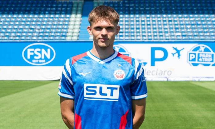 Leon Reichardt, FC Hansa Rostock, 3 Liga, Football, portrait appointment 2025 2026 Leon Reichardt FC Hansa Rostock at the portrait photo session in the Ostseestadion Rostock Ostseestadion Mecklenburg Vorpommern Germany
