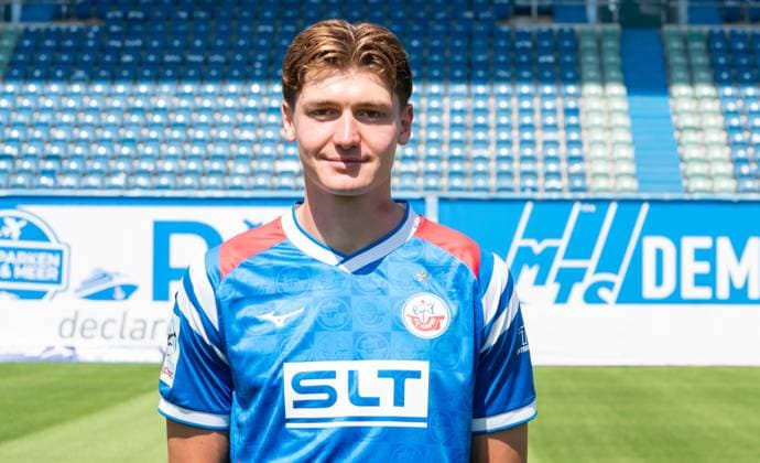 Ryan Naderi, FC Hansa Rostock, 3 Liga, soccer, portrait appointment 2025 2026 Ryan Naderi FC Hansa Rostock at the portrait photo session at the Ostseestadion Rostock Ostseestadion Mecklenburg-Vorpommern Germany
