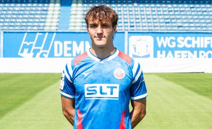 Benno Dietze, FC Hansa Rostock, 3 Liga, soccer, portrait appointment 2025 2026 Benno Dietze FC Hansa Rostock at the portrait photo session in the Ostseestadion Rostock Ostseestadion Mecklenburg Vorpommern Germany