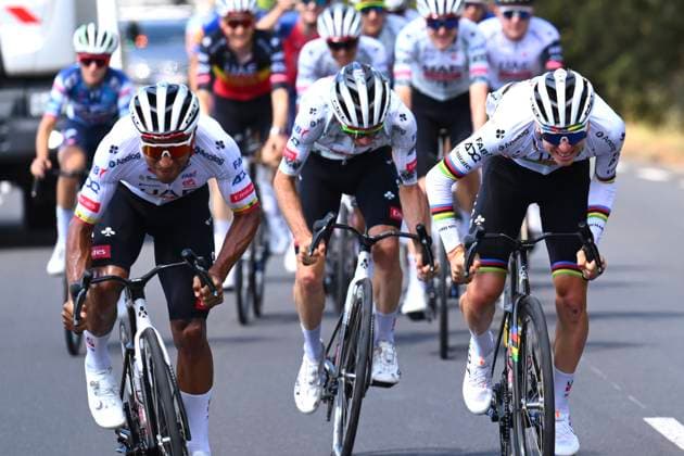 Tour de France 2025 Second Restday MONTPELLIER, FRANCE - JULY 21 : Narvaez Jhonatan (ECU) of UAE Team Emirates, Pogacar Tadej (SLO) of UAE Team Emirates during the second restday of the 112th edition of Tour de France an UCI World Tour 2.UWT for Men Elite on July 21, 2025 in Montpellier, France, 21 07 2025 ( Motordriver Kenny Verfaillie - Montpellier France  Copyright: xVincentxKalutx