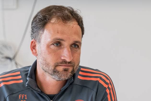 Jose Barcala Head Coach, FC Bayern Muenchen Women at the press talk before the official training session Portrait Portraet FC Bayern Muenchen Women, Football, Google Pixel Women Bundesliga, Training Session, Season 2025 2026, 21 07 2025 DFL DFB REGULATIONS PROHIBIT ANY USE OF PHOTOGRAPHS as IMAGE SEQUENCES and or QUASI VIDEO FC Bayern Muenchen Women, Football, Google Pixel Women Bundesliga, Training Session, Season 2025 2026, 21 07 2025 Muenchen Copyright: xEibner-Pressefoto HeikexFeinerx EP_HFR