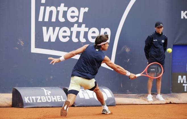 TENNIS - ATP, Tennis Herren Generali Open 2025 KITZBUEHEL,AUSTRIA,21.JUL.25 - TENNIS - ATP World Tour, Generali Open. Image shows Francisco Comesana (ARG).  GEPAxpictures xMatthiasxHauer