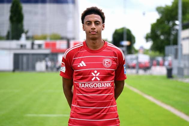 Sima Suso Fortuna Düsseldorf 2 BL, portrait date 2025 2026