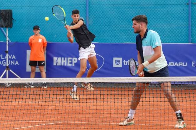 Umag, Croatia, 210725. 35th Plava Laguna Croatia Open Umag. Round of 16 doubles match, Luka Mikrut and Mili Poljicak - George Goldhoff and Gregorie Jacq. Photo: Goran Sebelic CROPIX Copyright: xxGoranxSebelicx mirkut_poljicak18-210725