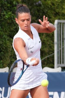 Chloe Paquet in action against Francesca Jones during the 36th Palermo Ladies Open at Country Time Club during 36Â° Palermo Ladies Open, International Tennis match in Palermo, Italy, July 21 2025  Copyright: xFedericoxSerra IPAxSportx xipa-agency.netx xx IPA_60699942 IPA_Agency_IPA60699942