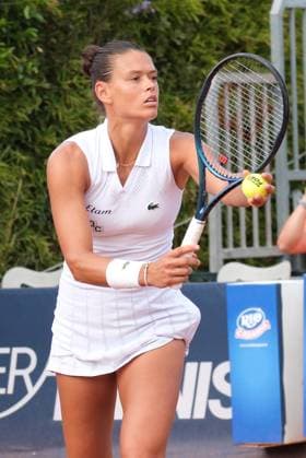 Chloe Paquet in action against Francesca Jones during the 36th Palermo Ladies Open at Country Time Club during 36Â° Palermo Ladies Open, International Tennis match in Palermo, Italy, July 21 2025  Copyright: xFedericoxSerra IPAxSportx xipa-agency.netx xx IPA_60699966 IPA_Agency_IPA60699966