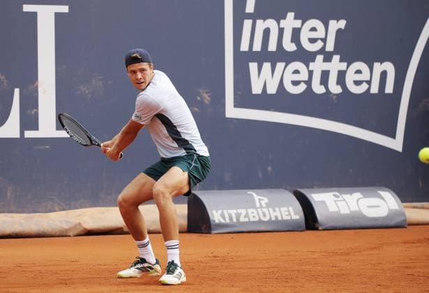 TENNIS - ATP, Tennis Herren Generali Open 2025 KITZBUEHEL,AUSTRIA,21.JUL.25 - TENNIS - ATP World Tour, Generali Open. Image shows Joel Schwaerzler (AUT).  GEPAxpictures xMatthiasxHauer