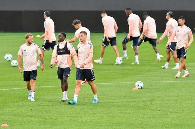 Servette Geneva training session before tomorrow s opening match of the second round of the Champions League Viktoria Plzen vs Servette Geneva, Plzen, July 21, 2025. (CTKxPhoto MiroslavxChaloupka) CTKPhotoP2025072105490  CTKPhotoP2025072105490