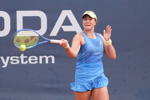 TENNIS - Internazionali di Tennis - 36° Palermo Ladies Open Lola Radivojevic in action against Kaitlin Quevedo during the 36th Palermo Ladies Open at Country Time Club during 36Â° Palermo Ladies Open, International Tennis match in Palermo, Italy, July 21 2025 Palermo Italy  Copyright: xIPAxSport ABACAx
