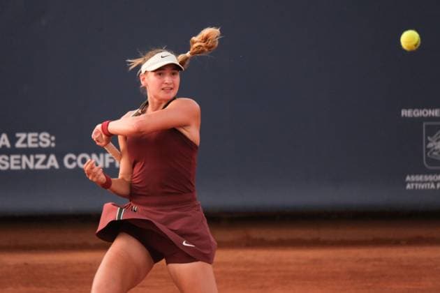 Victoria Jimenez Kasintseva in action against Tatiana Prozorova during the 36th Palermo Ladies Open at Country Time Club during 36Â° Palermo Ladies Open, International Tennis match in Palermo, Italy, July 21 2025  Copyright: xFedericoxSerra IPAxSportx xipa-agency.netx xx IPA_60704039 IPA_Agency_IPA60704039