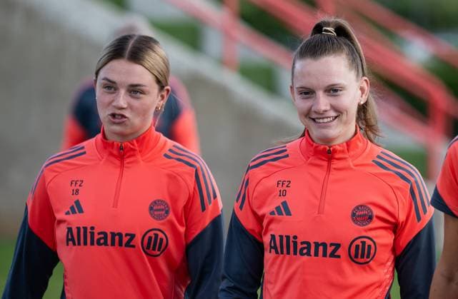Maria Plattner FC Bayern Muenchen Frauen II, 18 and Sarah Ernst FC Bayern Muenchen Frauen II, 10 FC Bayern Muenchen Frauen, Fussball, Google Pixel Frauen Bundesliga, Trainingseinheit, Saison 2025 2026, 21 07 2025 DFL DFB REGULATIONS PROHIBIT ANY USE OF PHOTOGRAPHS as IMAGE SEQUENCES and or QUASI VIDEO FC Bayern Muenchen Frauen, Fussball, Google Pixel Frauen Bundesliga, Trainingseinheit, Saison 2025 2026, 21 07 2025 Muenchen Copyright: xEibner-Pressefoto HeikexFeinerx EP_HFR