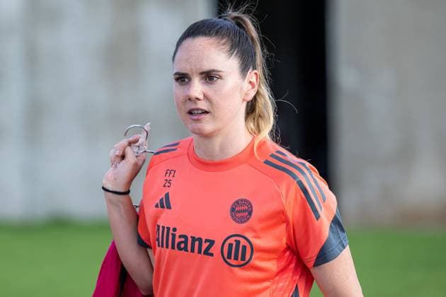 Sarah Zadrazil FC Bayern Muenchen Frauen, 25 FC Bayern Muenchen Frauen, Fußball, Google Pixel Frauen Bundesliga, Trainingseinheit, Saison 2025 2026, 21 07 2025 DFL DFB REGULATIONS PROHIBIT ANY USE OF PHOTOGRAPHS as IMAGE SEQUENCES and or QUASI VIDEO FC Bayern Muenchen Frauen, Fußball, Google Pixel Frauen Bundesliga, Trainingseinheit, Saison 2025 2026, 21 07 2025 Muenchen Copyright: xEibner-Pressefoto HeikexFeinerx EP_HFR