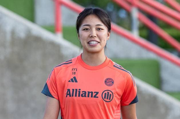 Momoko Tanikawa FC Bayern Muenchen Frauen, 18 FC Bayern Muenchen Frauen, Fußball, Google Pixel Frauen Bundesliga, Trainingseinheit, Saison 2025 2026, 21 07 2025 DFL DFB REGULATIONS PROHIBIT ANY USE OF PHOTOGRAPHS as IMAGE SEQUENCES and or QUASI VIDEO FC Bayern Muenchen Frauen, Fußball, Google Pixel Frauen Bundesliga, Trainingseinheit, Saison 2025 2026, 21 07 2025 Muenchen Copyright: xEibner-Pressefoto HeikexFeinerx EP_HFR