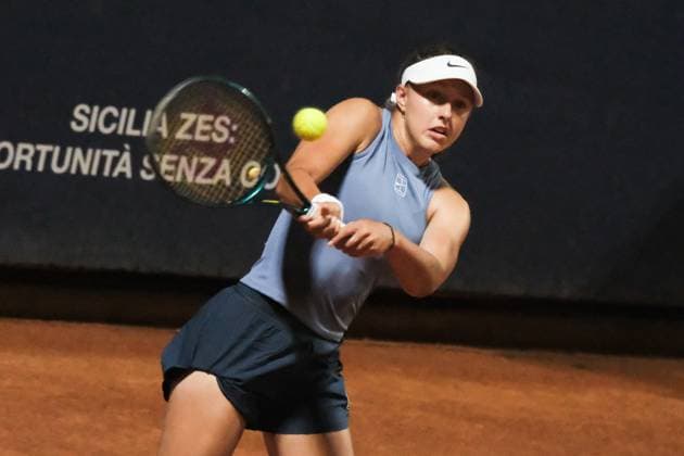 TENNIS - Internazionali di Tennis - 36° Palermo Ladies Open Renata Jamrichova in action against Aurora Zantedeschi during the 36th Palermo Ladies Open at Country Time Club during 36Â° Palermo Ladies Open, International Tennis match in Palermo, Italy, July 21 2025 Palermo Italy  Copyright: xIPAxSport ABACAx