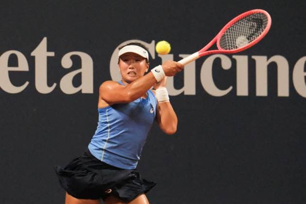 TENNIS - Internazionali di Tennis - 36° Palermo Ladies Open Claire Liu in action against Carlota Martinez Cirez during the 36th Palermo Ladies Open at Country Time Club during 36Â° Palermo Ladies Open, International Tennis match in Palermo, Italy, July 21 2025 Palermo Italy  Copyright: xIPAxSport ABACAx