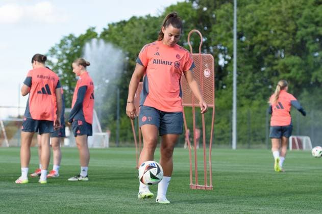 Munich, Germany, July 21st 2025: Lena Oberdorf (8 FC Bayern Munich) during Training at FC Bayern Campus, Munich, Germany. (Sven Beyrich SPP) Copyright: xSvenxBeyrich SPPx spp-en-SvBe-20250721-D4S_4651