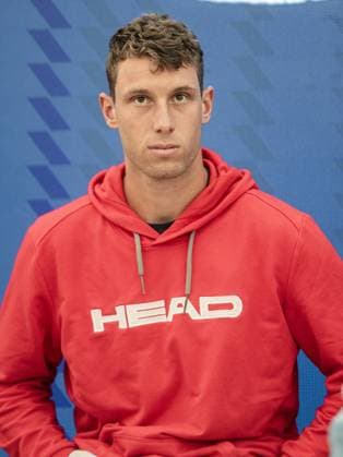 21 07 2025, Sportpark, Kitzbühel, AUT, ATP Tour, Generali Open Kitzbühel 2025, Press conference, in the picture Filip Misolic AUT Filip Misolic of Austria during a press conference of Austrian Tennis Federation ÖTV at the 2025 Generali Open Kitzbühel of the ATP Tour at the Sportpark in Kitzbühel, Austria on 2025 07 21 Expa Kitzbühel  EP_ade