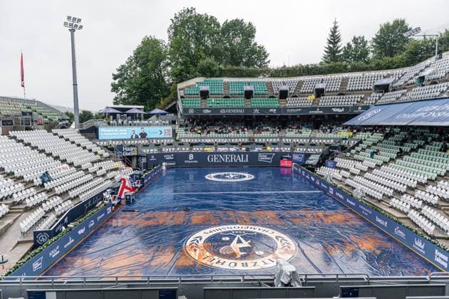 21 07 2025, Sportpark, Kitzbühel, AUT, ATP Tour, Generali Open Kitzbühel 2025, 1 Runde, im Bild Regenunterbrechung rain Delay during 1st round of the 2025 Generali Open Kitzbühel of the ATP Tour at the Sportpark in Kitzbühel, Great Britain on 2025 07 21 Expa Kitzbühel  EP_ade