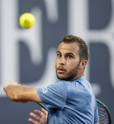 21 07 2025, Sportpark, Kitzbühel, AUT, ATP Tour, Generali Open Kitzbühel 2025, 1 round, men singles, pictured Hugo Gaston FRA Hugo Gaston of France during men s single 1 round match at the 2025 Generali Open Kitzbühel of the ATP Tour at the Sportpark in Kitzbühel, Austria on 2025 07 21 Expa Kitzbühel  EP_ade