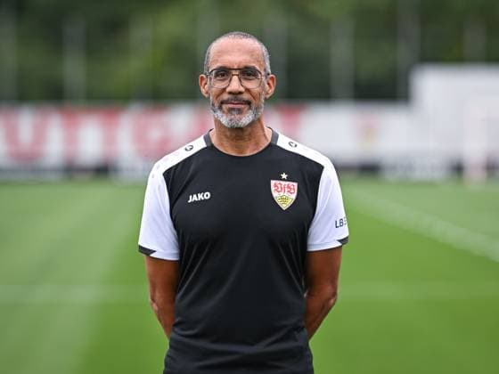 FOOTBALL 1 BUNDESLIGA SEASON 2025 2026 21 07 2025 Photo session at VfB Stuttgart on the training ground Team doctor Dr Raymond Best